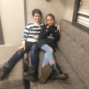 Talitha Bateman Instagram - Trailer shenanigans with this weirdo.😎🤪