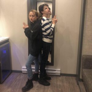 Talitha Bateman Instagram - Trailer shenanigans with this weirdo.😎🤪