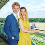 Talulah Riley Instagram - ☀️Thank you @zafrushdie @natalierushdie and @greenroomvip for a wonderful day @ascotracecourse yesterday☀️ 🐎 Afternoon tea and horses: two of my very favourite things 🐎 💰We both gave ourselves a £5 per race limit. Thomas had an uncanny knack of picking winning horses and did very well. I was down £10 by the end of the day… 💰 🤪These photos are a continuation of my, ‘overly-emoting at sporting events,’ Instagram series🤪 👒 The boys were forced to wear our hats for the final pic. I think safe to say they wore them better 👒 xx
