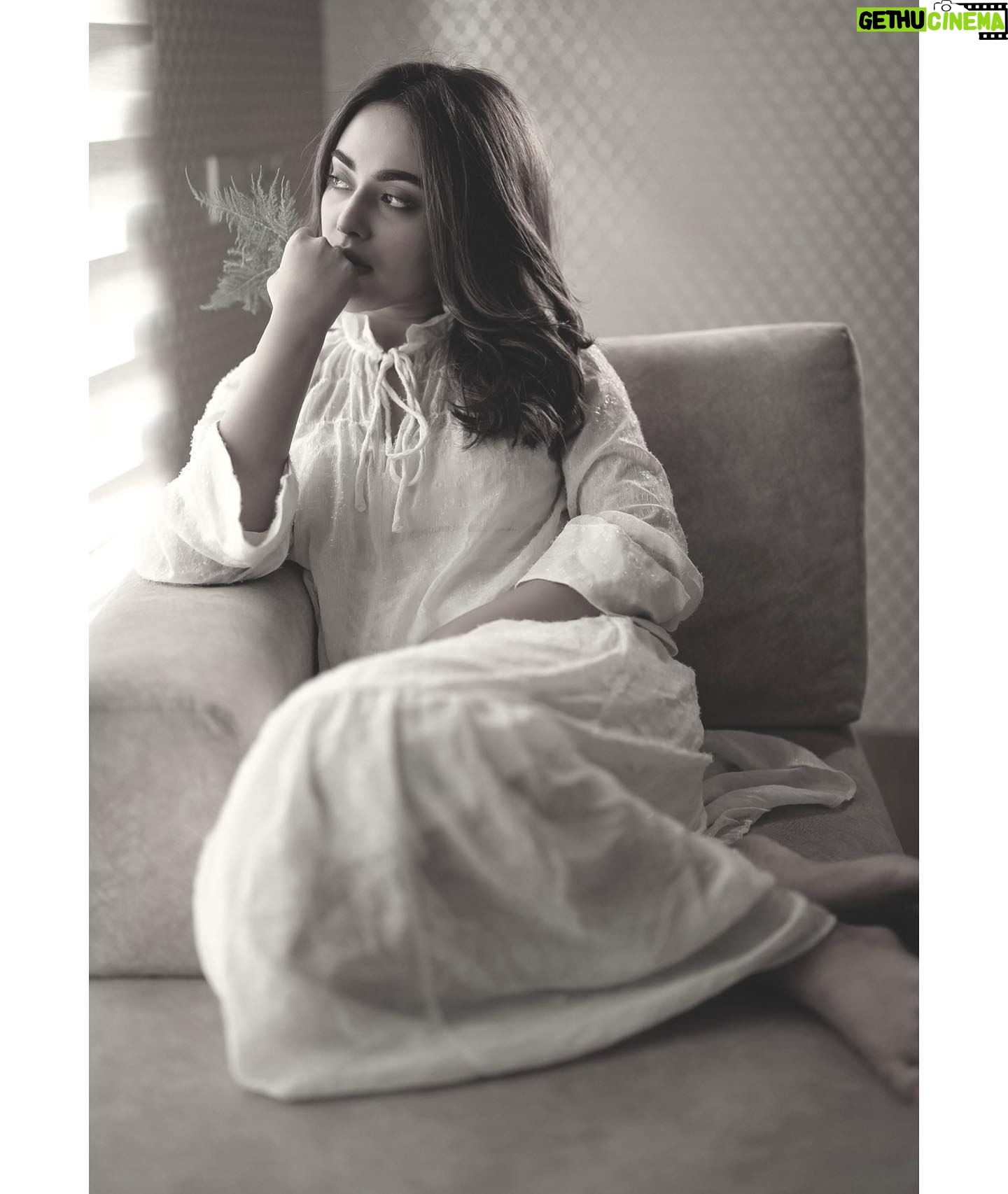 Tama Mirza - 2.3K Likes - আমি আমাকে হারিয়ে আবার আমাকেই খুঁজি 🌿 @joyeeta.trisha my love 🌸