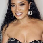 Tamala Jones Instagram - Hey ya’ll, it’s your favorite #badgirl from #nextdoor ~ #TamalaJones 🤣😂🤣😂 I’m on #Cameo @Cameo now 💯🥰 #CameoFameo #actor #actress #actors #Hollywood #blackhollywood #actorslife #comedy #comedic 🎥 by: @lamarcoleverette & @excursion360