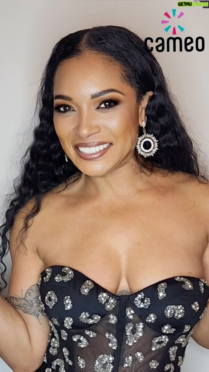Tamala Jones Instagram - Hey ya’ll, it’s your favorite #badgirl from #nextdoor ~ #TamalaJones 🤣😂🤣😂 I’m on #Cameo @Cameo now 💯🥰 #CameoFameo #actor #actress #actors #Hollywood #blackhollywood #actorslife #comedy #comedic 🎥 by: @lamarcoleverette & @excursion360