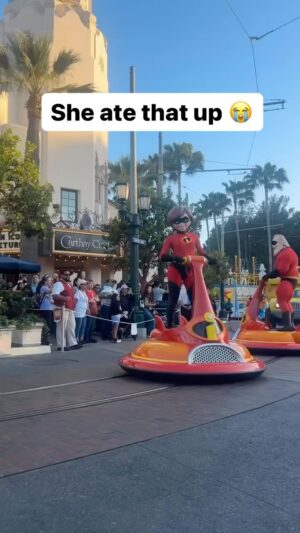 Tamala Jones Instagram - It’s the spin for me ..🤣🤣🤣🤣