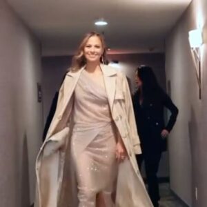 Tamara Braun Instagram - When you’ve been struggling to hold it together and your friends know and show up to pour love and support into you so you can enjoy the positive moments in life, this is what happens. Thank you @susiepark2178 @Okerabanks and Alisa for loving me like you do. I love you back dearly.  Thank you hashim for the incredible video. You are truly AMAZING!!! 🎥 @hashimlafond  and special thanks to @maisonpriveepr_la for making it happen.💕

#friends #women #sisterlove #support #moments #celebrate #feelthejoy #sharethelove #enjoy #beautiful #vegan #loveanimals #ecofriendly #sustainablefashion #love #daytimeemmys #nominee