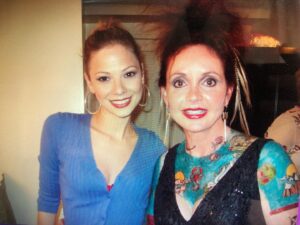 Tamara Braun Instagram - Okay!!! Happy #tbt everyone!! I found these photos in a box and just had to share!!! Mama @jacklyn.zeman looking amazing when we were part of a night of monologues @bbheathertom had put together. Memories… hope you’re all having a good Thursday today. I am. I woke up feeling so much lighter and brighter and I’m very grateful. Thank you for all your loving and supportive messages. It means the world to me. 💗. #memories #throwback #love #women #thankyou