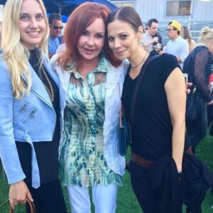 Tamara Braun Instagram - I don’t have the words. This shocks and hurts too much for words. I want to hug you. Laugh with you. Share stories. Talk real talk because that’s what we did. I can not believe this is true. How is this true? I don’t have the words right now. I’m heartbroken. My love is with you and your beautiful Cassidy and Lacey, your beautiful grand babies, your fur babies and everyone who was lucky enough to know your heart and love. No words to do you justice. This really hurts. I love you. I cannot believe this. #love