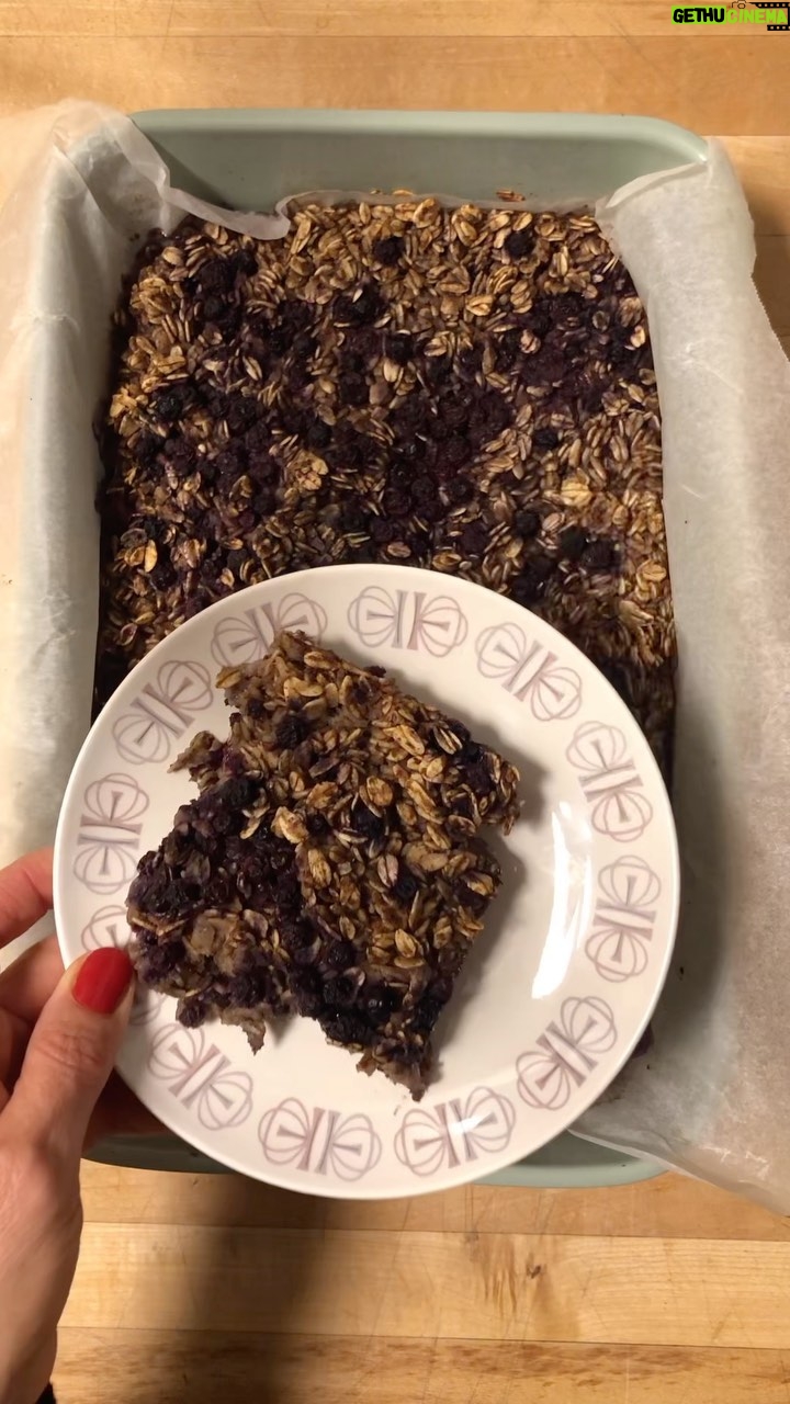 Tamara Braun - 2.5K Likes - Gluten free baked oatmeal
Easy peasy pudding pie! Well, not pudding pie but oatmeal bake!! Baked oatmeal? Whateves, it’s good and EASY!
Preheat oven to 375
Ingredients:
1 Banana
1 1/2 C Frozen blueberries
2 C gluten free oats
2 Tablespoons ground flax seeds
1 1/2 teaspoons cinnamon
1 teaspoon baking powder
1/4 teaspoon salt
1 teaspoon vanilla extract
1/4 cup maple syrup
400 ml unsweetened rice milk
Line 9x12 or 8x8 baking dish with parchment paper.
Place sliced bananas and 1 cup frozen blueberries in dish. Put aside.
In a bowl mix all the other ingredients except for the 1/2 c leftover blueberries and rice milk.(Don’t worry, they will play later.) Add mixture to baking dish on top of bananas and blueberries. Spread out. Add blueberries on top and the rice milk.
Bake for 40 minutes. Let cool a bit before eating. If you eat it hot it may fall apart a little but still yummy. If cooled a little it holds together better. Both ways delish. Wanna be completely decedent? Add some non dairy vanilla nice cream to it! Oooohhhh! I’m tellin’!!!!
#Enjoy and #share with others!!
#veganbaking #bakedoatmeal #blueberries #bananas #yummy #veganyummies #tryityoumightlikeit #itsgood #nofat #norefinedsugar #nodairy #glutenfree #bakingwithtam #makeitwithtam #love #diy #loveanimals This is for you @kimberlyyat