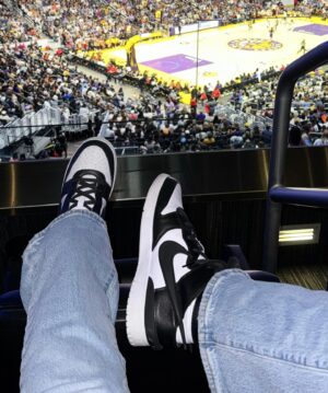 Tamara Dhia Instagram - what a suite game, ty @nikela 💛💜 #lasparks #wnba