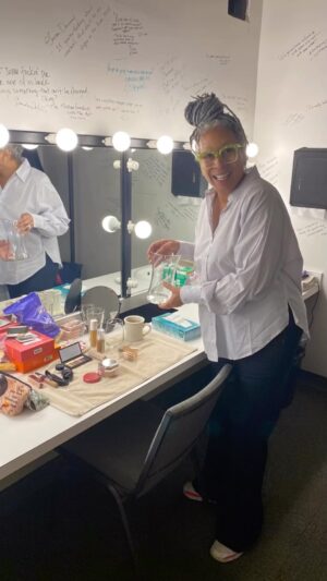 Tamara Tunie Instagram - “Move in day” @steppenwolftheater. So thrilled to be a part of this new work!! On “pins and needles” as to how this play ends!!! Watching @brandenjacobsjenkins create this play AS WE REHEARSE IT, is being a part of an extraordinary process!! Can’t wait to see where we go in scene 4!!🤔😁