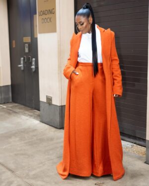 Tamara 'Taj' Johnson-George Instagram - Queens of R&B press tour👸👸👸👸👸👸!

N E W Y O R K C I T Y’ S  F I N E S T👑

Get your tkts 🥰😘

Styled by: @stylistjbolin 
Makeup: @Makeupbyawest_
Hair: @stephstylzz
Assistant stylist: @_mekstyles_
Photographer: @mo_storyteller
Tailor: @antlamour

Shoutout to @missjonesofficial and @947theblock
