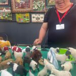 Tamara Acosta Instagram - Hace muchos años que colecciono estos animalitos, los encontraba , todos los años en la Feria internacional de artesanía UC Es parte de mi Diciembre querido junto con las guindas y la navidad. Esta vez cumple 50 años y estará hasta el domingo en el centro Cultural Santa Rosa de Apoquindo.