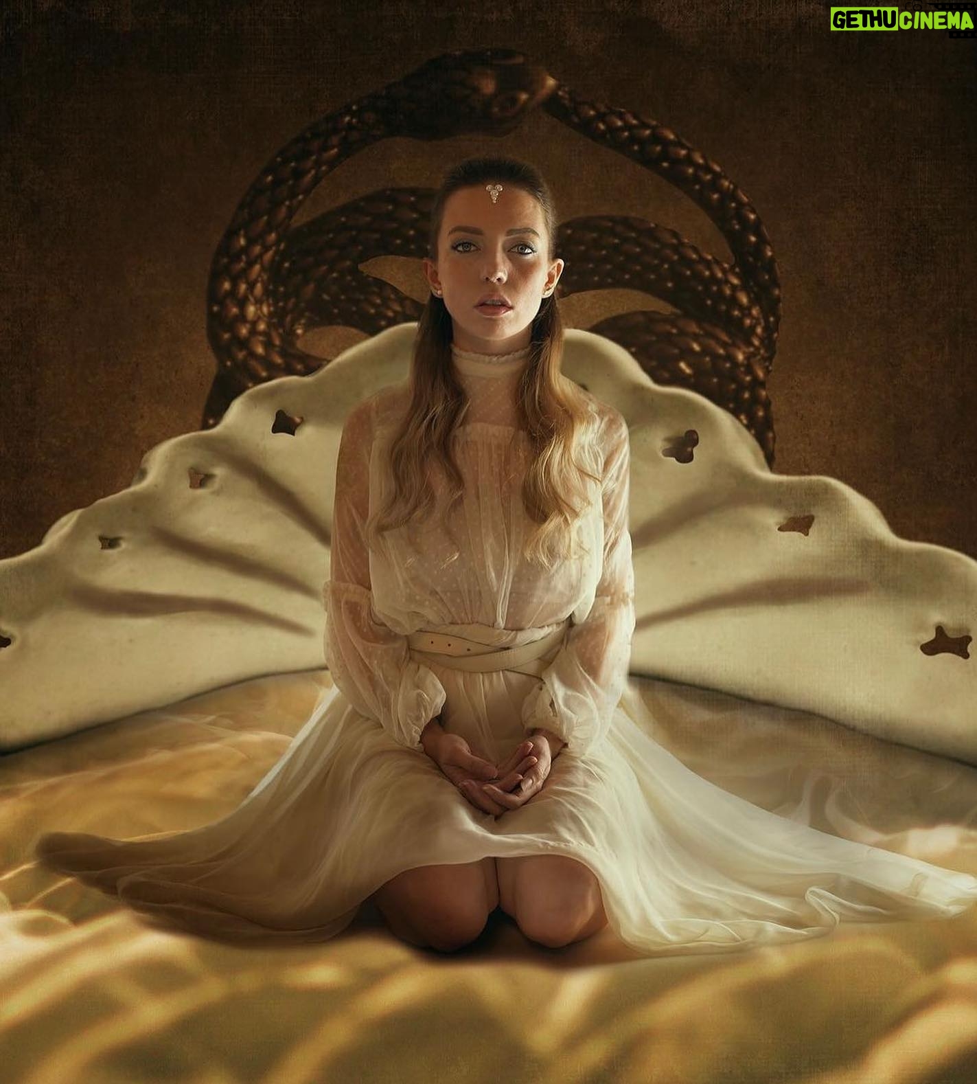 Tami Stronach - 2.4K Likes - Rounding up some beautiful artwork I have been tagged in. It means the world to me to be able to see The Childlike Empress through your eyes. Thank you for doing what you dream, and inspiring me to continue doing the same. I cannot wait to share more about what is to come with you⦠in the meantime, please keep tagging me in your work!
Credit to all artists below (in order)!
fableheart_
@jaycoyphoto
@karo_ilustracje
@lunaeclipsedart
@amytrummer
@mira_bragais
#theneverendingstory #thechildlikeempress #childlikeempress #neverendingstory #theneverendingstoryart