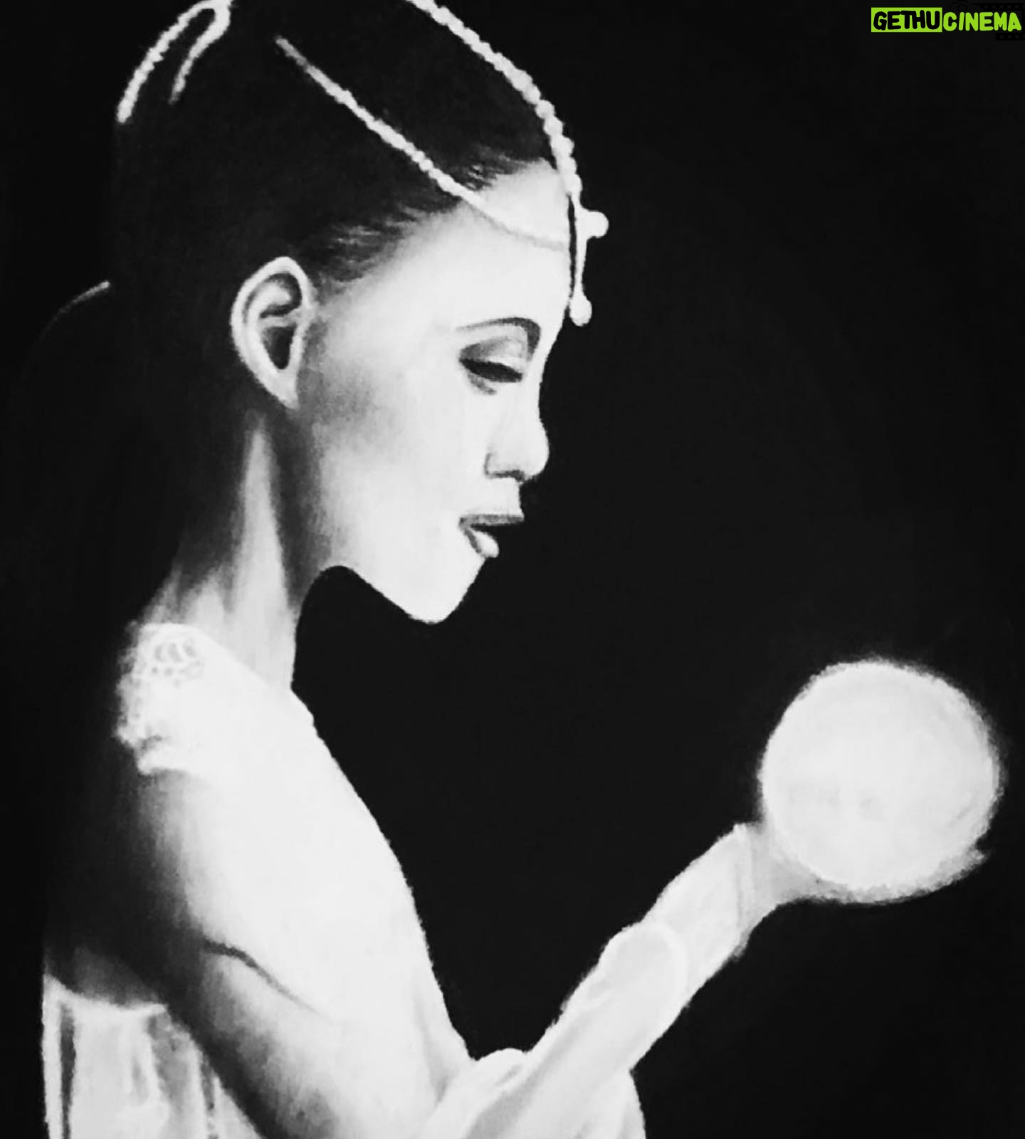 Tami Stronach - 2.4K Likes - Rounding up some beautiful artwork I have been tagged in. It means the world to me to be able to see The Childlike Empress through your eyes. Thank you for doing what you dream, and inspiring me to continue doing the same. I cannot wait to share more about what is to come with you⦠in the meantime, please keep tagging me in your work!
Credit to all artists below (in order)!
fableheart_
@jaycoyphoto
@karo_ilustracje
@lunaeclipsedart
@amytrummer
@mira_bragais
#theneverendingstory #thechildlikeempress #childlikeempress #neverendingstory #theneverendingstoryart