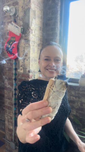 Tami Stronach Instagram - Winter solstice time... As we experience the darkest day of the year we can look forward to the days ahead gradually getting more light. Get a wee bit witchy and usher in a beautiful new chapter for us all.✨

The sublime dress I am wearing in this is by @guildofhands 🖤

#TamiStronach #TheChildlikeEmpress #TheNeverEndingStory #Solstice #WinterSolstice #ManAndWitch #ManAndWitchFilm