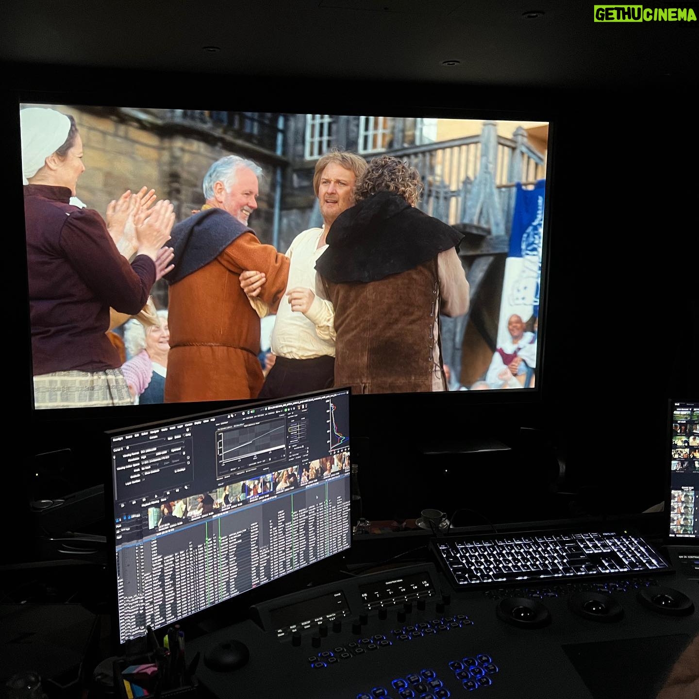 Tami Stronach - 1.4K Likes - Watching final cuts of the movie we made together. What a journey!
Thank you all for the encouragement as I make my way back to the big screen. I cannot wait to share my new film with you soon š„
#ManandWitch #TheNeverEndingStory #TamiStronach #thechildlikeempress