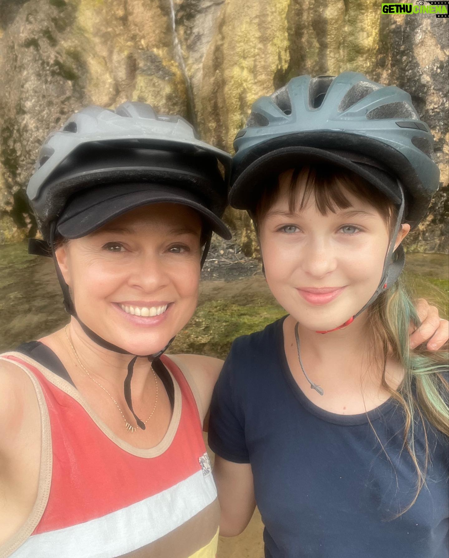 Tami Stronach - 1.2K Likes - Getting out of the city and into natureāļø Feeling very grateful to be sharing these last moments of summer with family and friends, and to be hiking, stretching and dancing just 3 months after my knee surgery!
PS. The white water rafting was scarier than youād think š
#tamistronach #theneverendingstory #childlikeempress #aspen