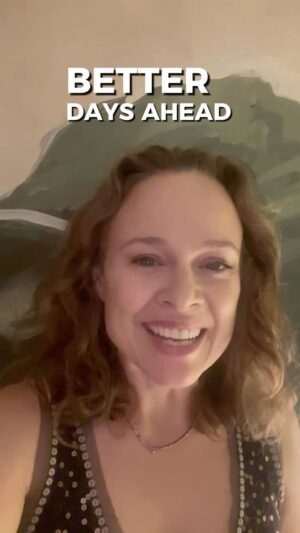 Tami Stronach Instagram - So thrilled everyone’s  hard work paid off and that by sticking together actors were able to get a better deal 🤍 #SAGAFTRA #SAGAFTRAstrong