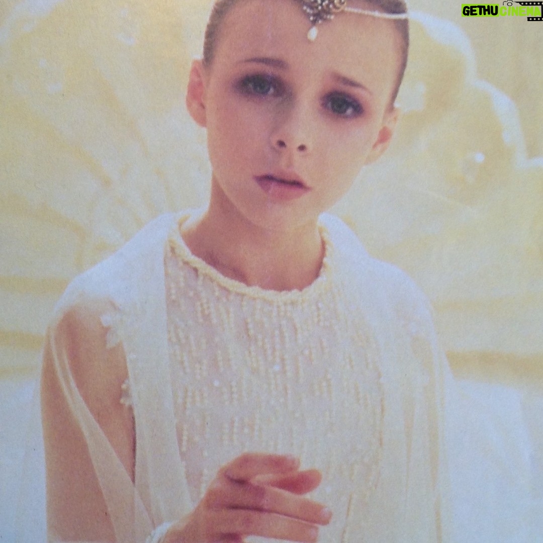 Tami Stronach - 5.1K Likes - For nearly 40 years I've gotten letters from all over the world asking 'will you ever be in another movie?'
Thank you for wanting that to happen. Thank you for writing. Thank you for waiting. For wondering.
I'm ready if you are. Yes.
#manandwitch #danceof1000steps #childlikempress #moonchild #tamistronach #neverendingstory #theneverendingstory #fantasy #fantasyfilm #80s #80skids #comeback