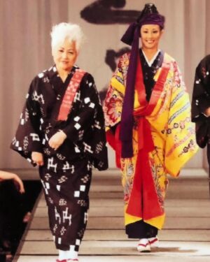 Tamlyn Tomita Instagram - HAPPY SANSHIN DAY!!! 3/4
3 = “SAN”
4 = “SHIN”
The most recognizable musical instrument and sound of Okinawa 🌺🎶❤️
