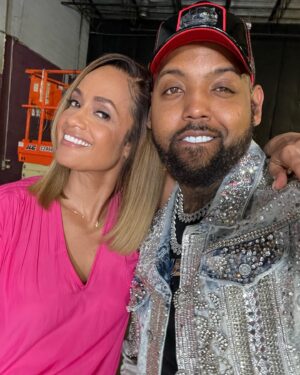 Tammy Townsend Instagram - Everyday I show up for work, these men make me feel so beautiful! @walamajik @genotheartist ❤️ #averagejoe 
#betplus