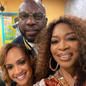 Tammy Townsend Instagram - Oh what a time we had! Lol! Check us out this Friday, 10am EST. Thank you for the invitation @sherrieshepherd @sherrishowtv @jawnmurray
.
.
.
@queensugarown
@own
MUA @tedricklamarart
Hair @xolani_ispeace