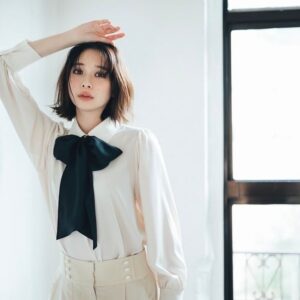 Tanabe Ririka Instagram - ・
NATURAL BEAUTY BASIC webカタログ公開中です🧚🏻‍♀️
私のお気に入りのコーデは1枚目〜！

#natutalbeautybasic
 #ナチュラルビューティーベーシック
#PR