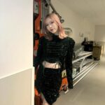 Tanakaga Instagram - 久しぶりにギラギラ衣装着てテンアゲです。 妊婦でもやっぱり派手なのが好きです。