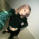 Tanakaga Instagram - 久しぶりにギラギラ衣装着てテンアゲです。 妊婦でもやっぱり派手なのが好きです。