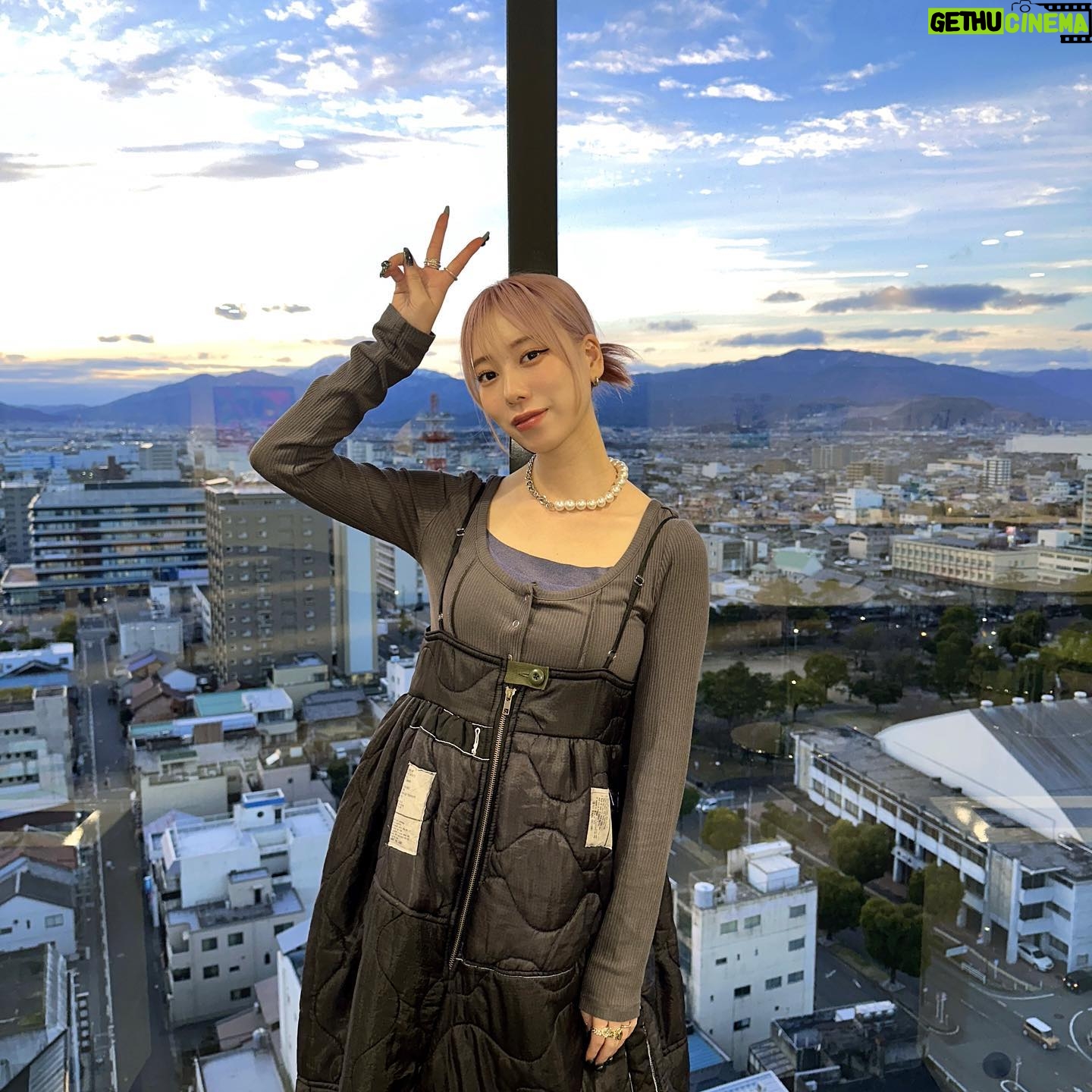 Tanakaga Instagram - いつもはタイトが多いけどたまにはふんわりしたシルエットも着たくなるんよな〜〜〜