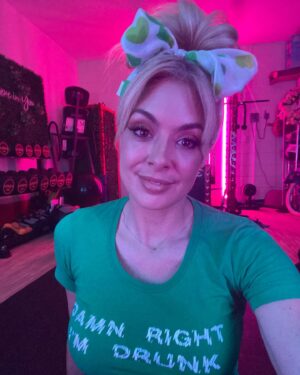 Tanea Brooks Instagram - Damn right I’m drunk in my 15 year old St. Paddy’s Day shirt 😉. #aboutlastnight  #rebel