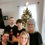 Tanea Brooks Instagram - I could sleep for a week straight but every minute worth it ❤️💚. #family #christmas