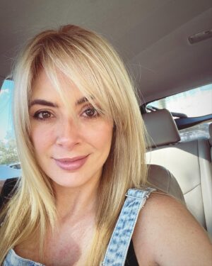 Tanea Brooks Instagram - Fresh cut n color
