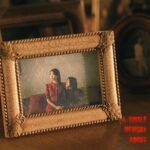 Tang Wei Instagram - 尤记我们拍MV那天的韩国特别特别冷，可我收到了智恩你给的暖暖的毛衣，和暖心的卡片，还有暖胃的巧克力，像你这般如此细致，很感谢！ 也因为《shh》，我翻出了小时候和妈妈一起的照片，仔细端详了很久很久……把我对你和你家人的祝福随信捎去，过年好！❤️