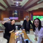 Tang Wei Instagram - 무대인사버스 Greeting bus!!
