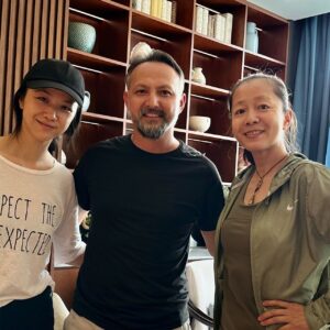 Tang Wei Instagram - happy！！！2005《情牵那拉提》重聚