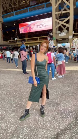 Tania Vazquez Instagram - #vivalavida #paz #amordemamá #tanyavazquez #tanyavazquezp #auditorionacional #disneyonice #disney