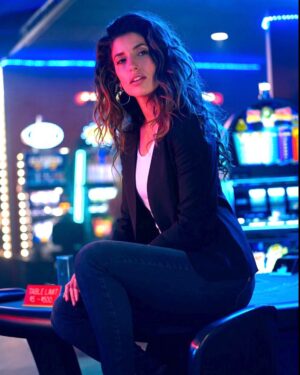 Tania Raymonde Instagram - Outtake from season 3 portraits at the Rising Sun 🦅 @goliathtv