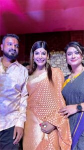 Tanisha Kuppanda Instagram - ಹೊಸಕೋಟೆ ಕರಗಮಹೋತ್ಸವ ಹಾಗೂ ಬ್ರಹ್ಮರಥೋತ್ಸವ #festival #celebration #neethuvanajakshi #varthursantosh #tanishakuppanda #bigboss #hoskote #karaga