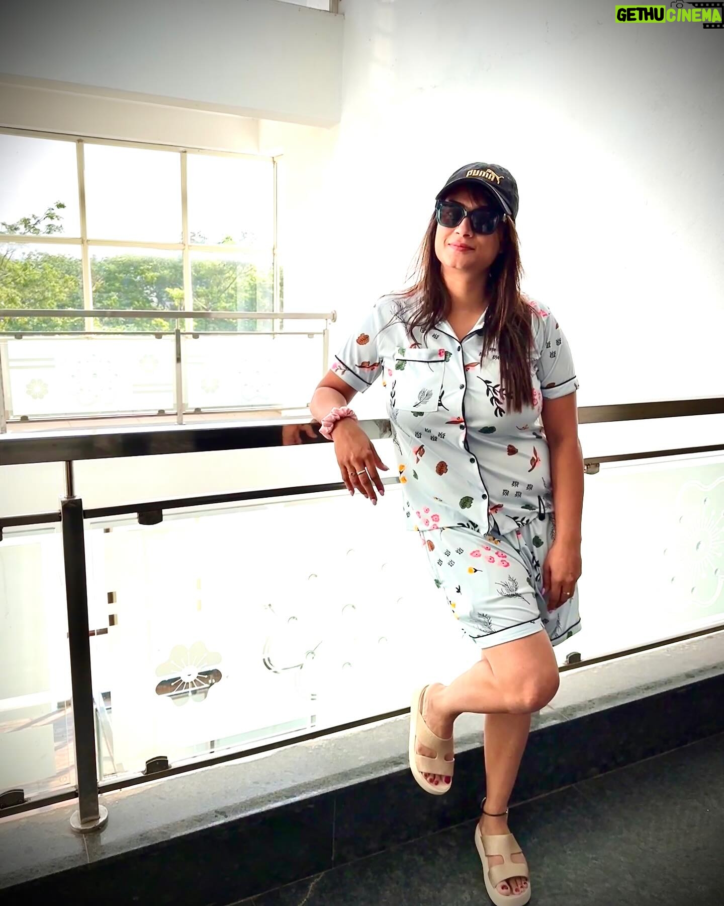 Tanisha Kuppanda Instagram - Aww π₯° This beautiful place to hangout with family friends #gardenasiaresort π good place good food and pet friendly with indoor games and pool π₯°π₯° good time spent with my family ππ do check @thegardenasiaresort β€οΈif ur planning for vaccayyy ππ PC: @kbnisha9