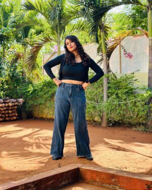 Tanisha Kuppanda Instagram - Clothes mean nothing until someone lives in them

PC : @rk_2328 

#tanisha #tanishakuppanda #kuppanda #kuppandasjewelry #kuppandasproductionhouse #akkabond #biggboss #biggbosskannada #biggbosskannadaseason10 #ladyboss #hennuhuli #tanibaby #benki #rock #fitness #comingsoon
