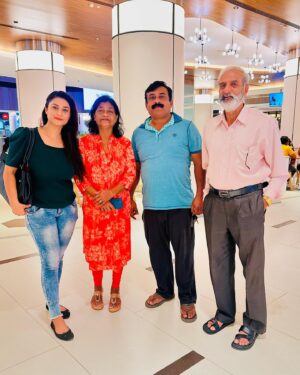 Tanisha Kuppanda Instagram - Amma Amma I love you 🥰 😘 janma poorti ide helta irtini ❤️ I really love you Amma @leelakuppanda 😘 thank you for always being there 🤗 happy Mother’s Day my Leelu 😘😘😘😘