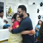 Tanisha Kuppanda Instagram – KUPPANDAS JEWELLERY’S 
 ಬಿಗ್ ಬಾಸ್ ಮನೆಯಲ್ಲಿ ತನಿಶಾ ತನ್ನ ಕನಸಿನ ಬಗ್ಗೆ  ಬಹಳ ಉತ್ಸುಕಳಾಗಿ ಹೇಳುತ್ತಿದ್ದಾಗ ಆಲಿಸಿದ್ದೆ

ಇಂದು ಗೆಳತಿ ತನಿಶಾಳ ಕನಸು ನನಸಾಗಿದೆ 

ನಿನ್ನ ಮುಂದಿನ  ಎಲ್ಲಾ ಕೆಲಸಗಳು ಯಶಸ್ವಿಯಾಗಲಿ ಎಂದು ಪ್ರೀತಿಯಿಂದ ಆಶಿಸುವೆ