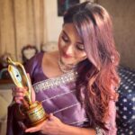 Tanjim Saiyara Totini Instagram – Finally I have this beauty in my hand ❤️ my first ever meril prothom alo award! 
Best actress critic (short film) for “Shomoy Shob Jane”
Thank you jury board and needless to mention my lovely audience ❤️