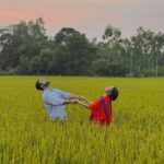 Tanjim Saiyara Totini Instagram - থুইলাম অন্তরে তোমায়, রাখলাম কলিজায় রইদে পোড়ায় না যেন, বাদলে না ভিজায় থুইলাম অন্তরে তোমায় রাখলাম কলিজায় এক পিরিতে যেন হাজার ফাগুন চলি যায় ❤️ ভেতরে বাহিরে ।। সিএমভি