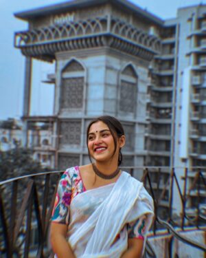 Tanjim Saiyara Totini Instagram - বসন্ত ও ভালোবাসা দিবসের শুভেচছা সবাইকে ❤️