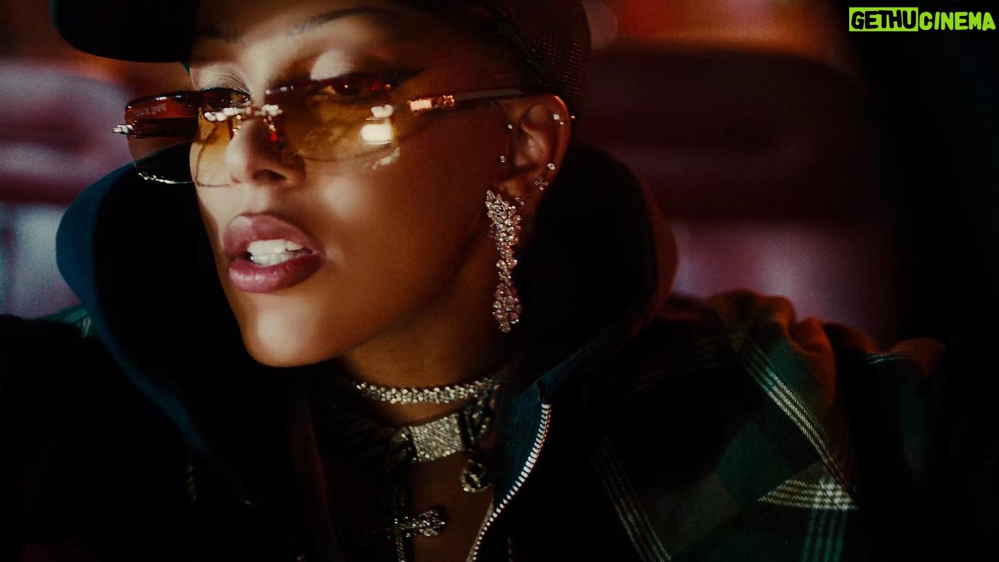 Tanu Muino Instagram - DOJA CAT - ATTENTION @dojacat you are so incredible and real. I got in loved with the song from the 1st time, rap is back! Congratulation on a new chapter. Can’t wait to hear the new album. @brettalannelson you are the beast, incredible vision. Thank you for trusting me. @samhoustonishere finally we got work together, hope it only the one of many more. Thank you. @gatosamerican - thank you Alejandro-Roberto for always having my back and make it al happened. @frankborin x @ivannaborin - love you guys, nothing is impossible with you. Forever more! @nikitakkkuz my forever partner in crime. LOVE @carlosfontclos you are simply the best!!! @nightwindow my friend and support on set forever and ever. Maybe we should become a duo someday))) Big LOVE to all the team who was working hard to make it all happened: Director: @tanumuino Producer: @gatosamerican Label Producer: @samhoustonishere Creative Director & Style: @brettalannelson Production Company:@underwondercontent Exec Producers: @frankborin x @ivannaborin Director of Photography: @nikitakkkuz Editor: @carlosfontclos Colorist: @josephbicknell @company_3 Production Designer: @nightwindow Producer Manager: Briana Goldberg 1st AD: @the_nomadx Director’s Rep: @hart_represents hart_represents Special VFX makeup: @worshipmina Make up: @ernestocasillas Nails: @sacciadidthat Hair: @jstayready_ Extras stylist: @mstr_of_disguise Movement choreographer: @monikafelicesmith VFX: @tiltvfx VFX: @romafx Additional vfx : @frender Additional VFX superior: @maxcolt Beautywork: @DIGITALBEAUTYWORK Post Finishing Online: @digitalsword Post Producer: Miguel Garcia Gaffer: Scott Moody Key Grip: Charles Lens Label: @rcarecords