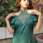 Tanvi Thakkar Instagram - #mayyamayya 👗 Wearing @chiquestudio Makeup @makeupbydishadoshi Hair @varshahingu11 Clicked by @yash_bhatwal_photography Shot by @portraitdeewana Location @famegarden_prive Location PR @kadecommunications Outfit 1 @trenbee_ #stylingreels #transformationreels #makeupreels #tanvithakker