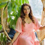 Tanvi Thakkar Instagram - 🌸 Wearing @ease_kv PR @viralmantra Location @baliboo.official Clicked by @yash_bhatwal_photography Makeup and Hair @falgunikapasi_mua