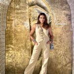 Tanvi Thakkar Instagram - @birkenstockin here to style up your comfort game😍 @prpundit Ps- swipe till the end 🤭