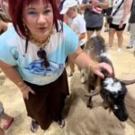 Tanya Hennessy Instagram – Hi everyone @traceyscutsnthings had the BEST day at the @sydneyroyal_eastershow – honestly was the 
best value day out in Sydney with 12 hours of free entertainment and also sheep. The food is amazing and you WILL find your happy place at the Show… don’t miss out, Show ends Tuesday 2 April. 
@sydneyroyal_eastershow #ad